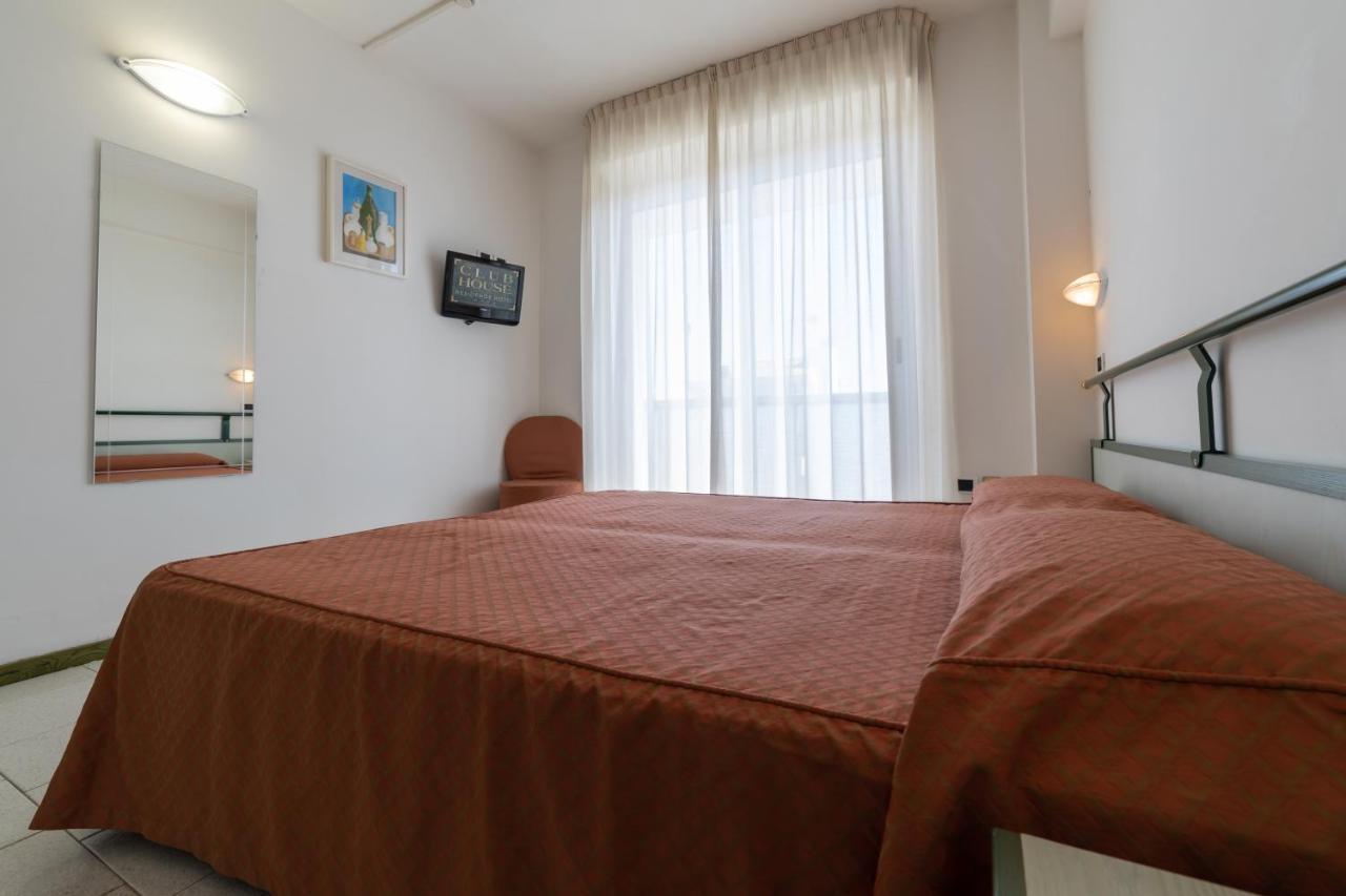 Residence Hotel Club House Cattolica Exterior photo