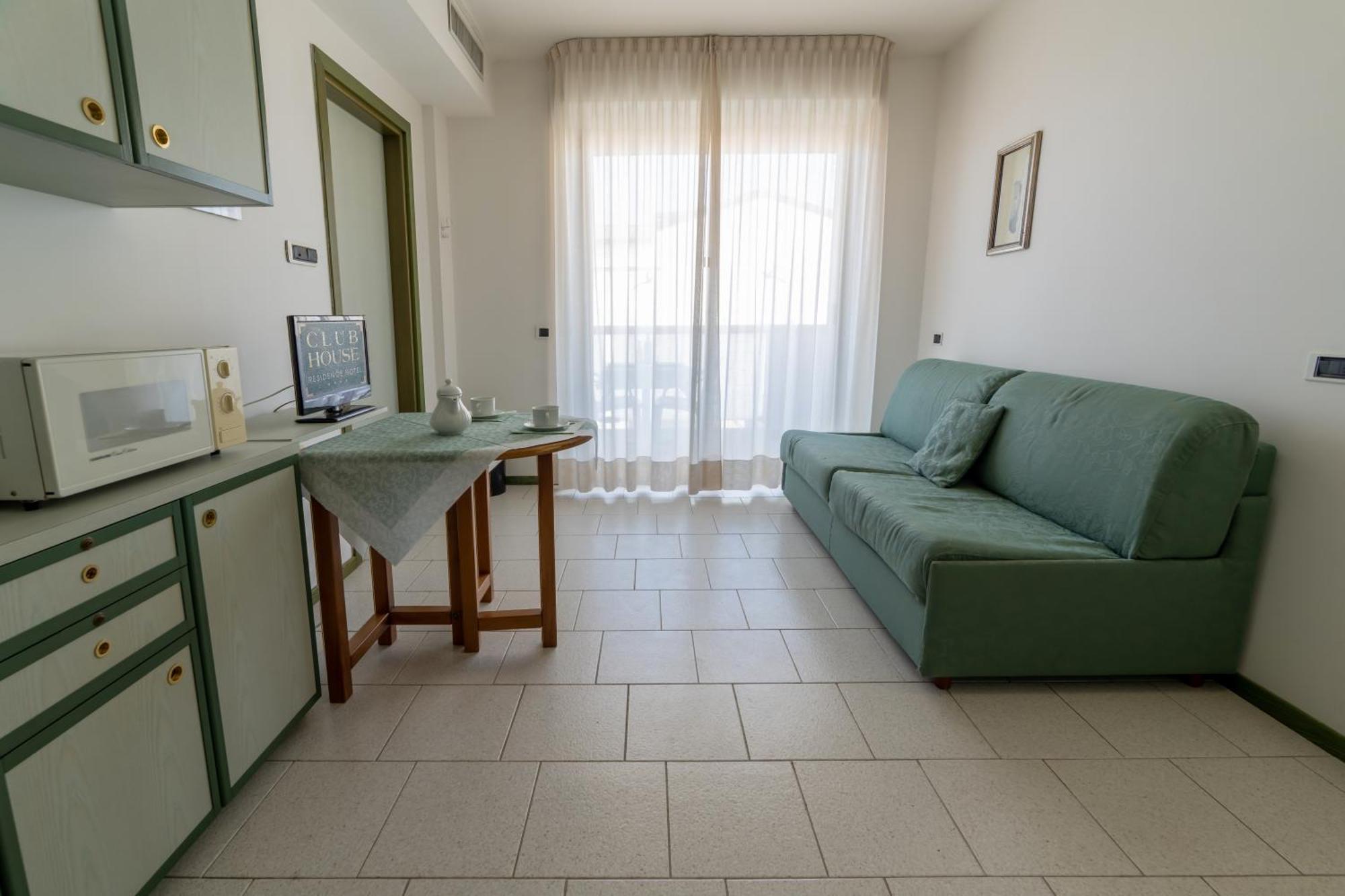 Residence Hotel Club House Cattolica Exterior photo