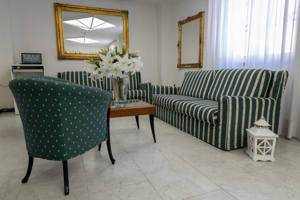 Residence Hotel Club House Cattolica Exterior photo
