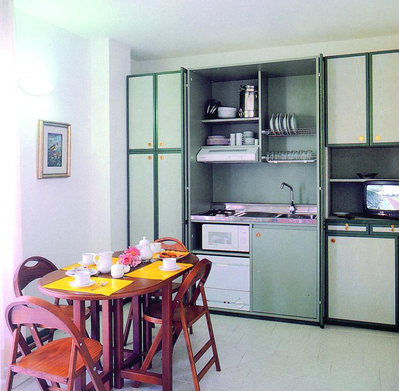 Residence Hotel Club House Cattolica Room photo